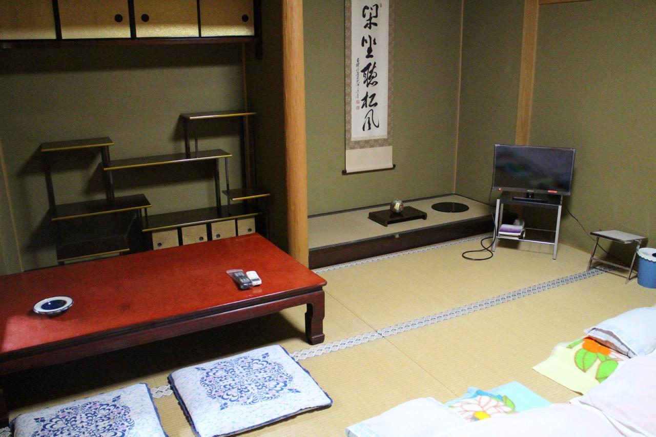 Shukubo Tatsue Ji Temple Hotel Komatsushima Стая снимка